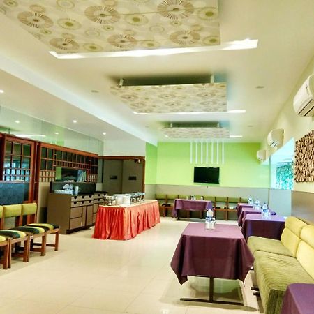 Hotel Raviraj Pune Exterior photo
