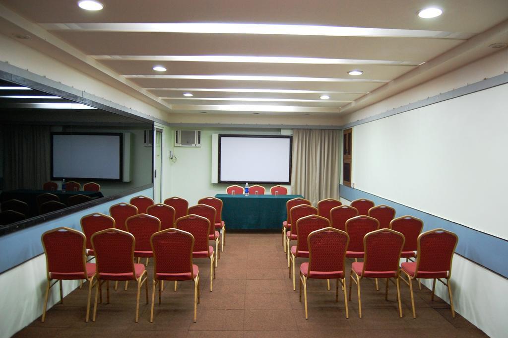 Hotel Raviraj Pune Exterior photo