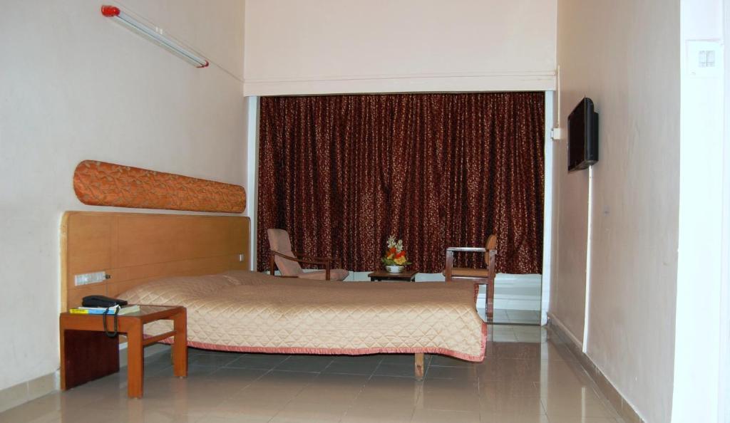 Hotel Raviraj Pune Room photo