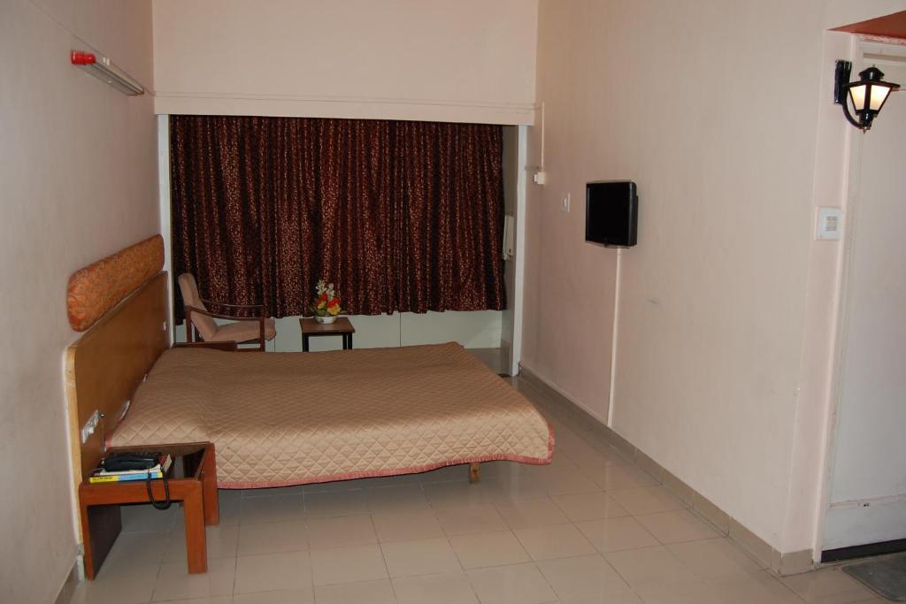 Hotel Raviraj Pune Room photo