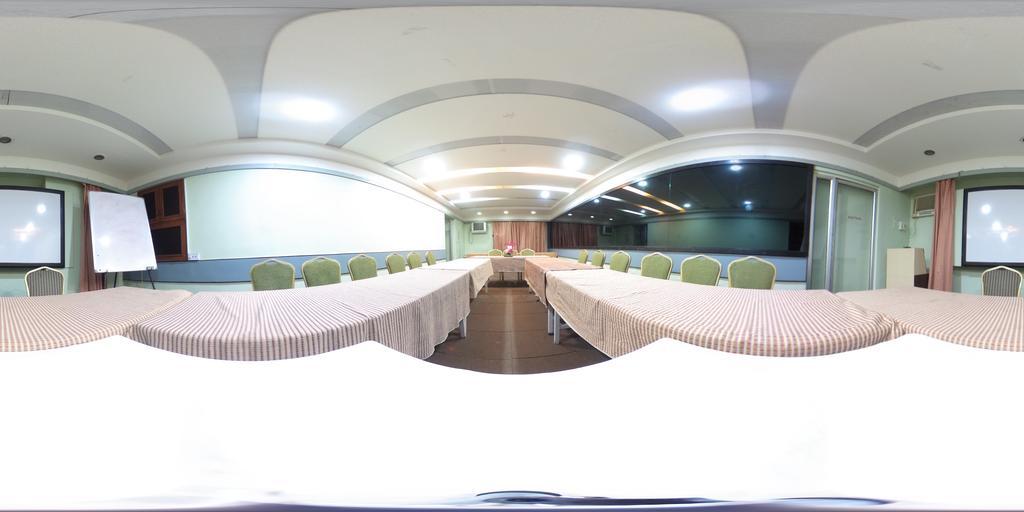 Hotel Raviraj Pune Exterior photo