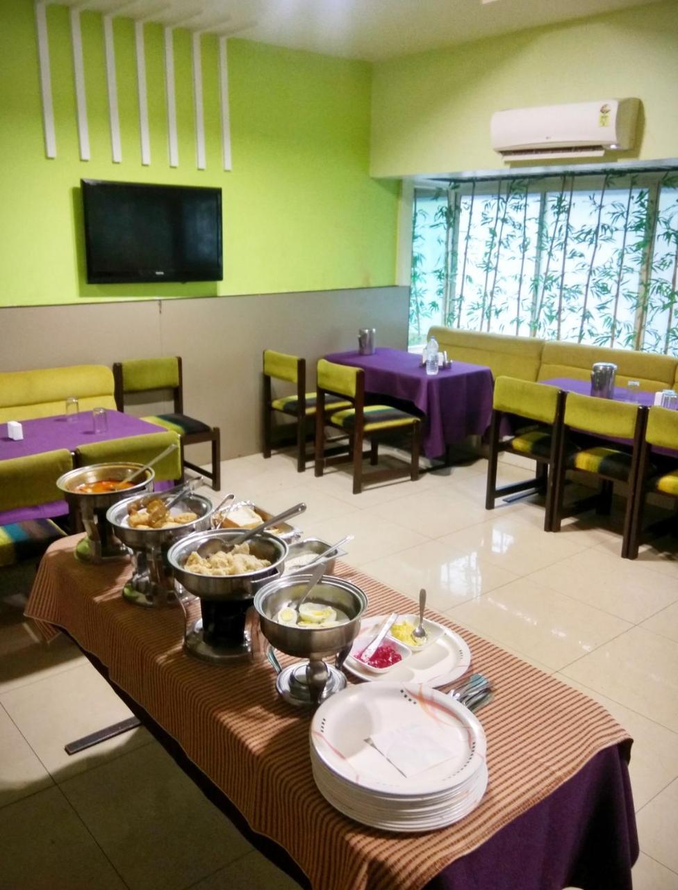 Hotel Raviraj Pune Exterior photo